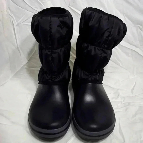 Crocs  boots women's size 7 - Picture 1 of 6